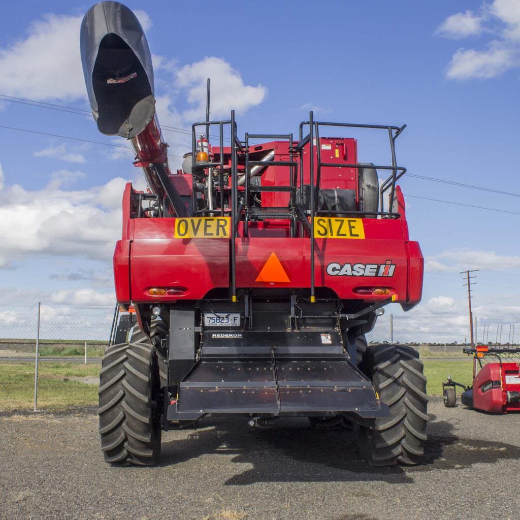 CASE IH 7120 2010 OConnors Farm Machinery   105480 Case IH 7120 05 1024x1024 