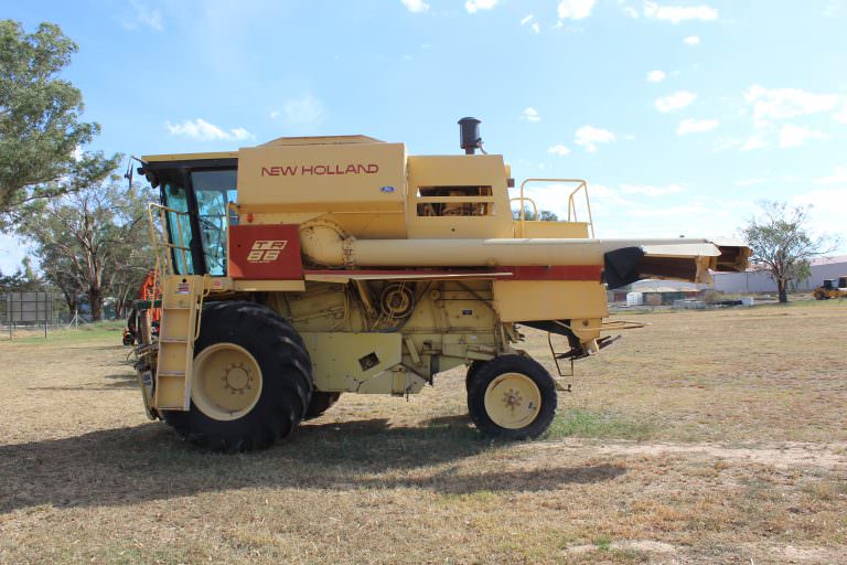 NEW HOLLAND TR86, - OConnors Farm Machinery